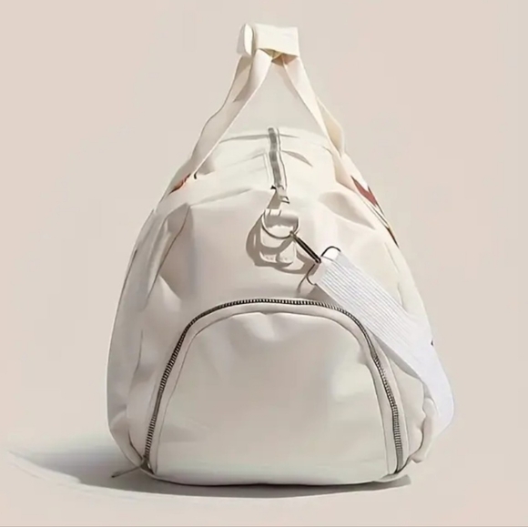 Hello Kitty Extra Large Travel Duffle NWOT - Picture 6 of 11